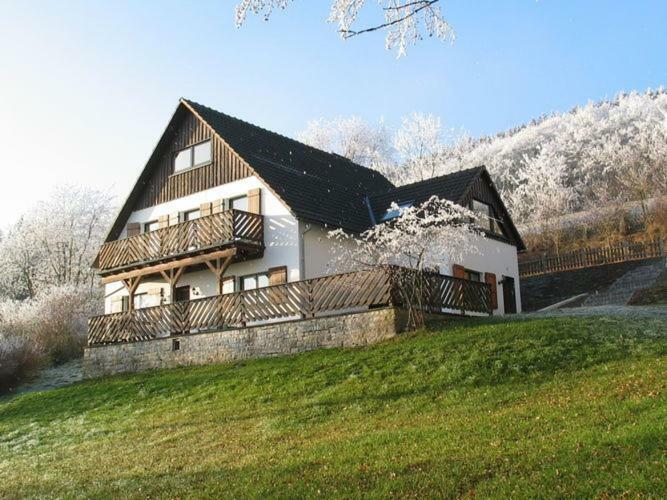 Nice Holiday Home Near Ski Area Medebach Kültér fotó